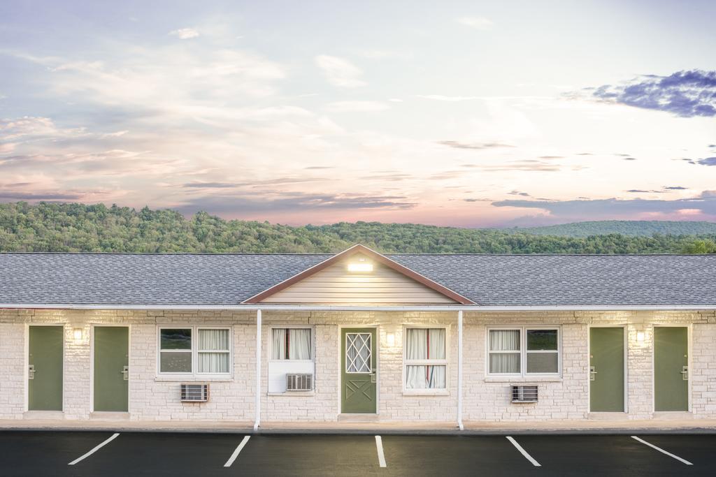 Knights Inn Pine Grove Pine Grove  Exterior foto